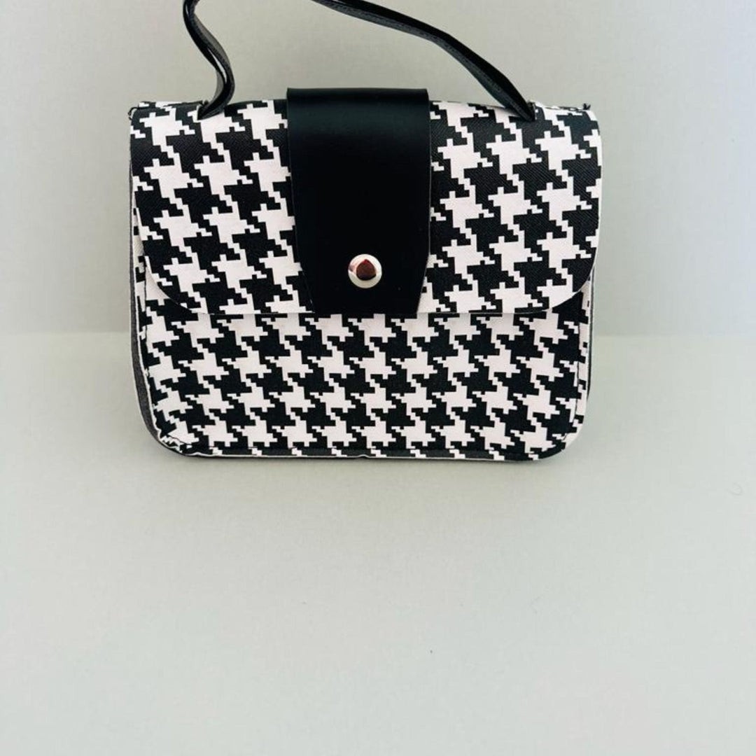 black white beauty bag